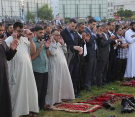  صلاة العيد وسط مدينة غزة ‫(31174544)‬ ‫‬