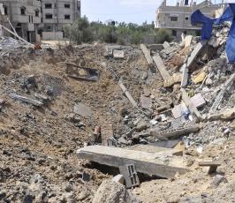 بعض المنازل التي استهدفت بخانيونس خلال العدوان