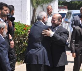 بالصور: أبو مرزوق يصل غزة ويلتقي "هنية"