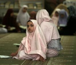 أطفال غزة يقضون إجازتهم فى تعليم القرأن الكريم