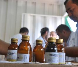 الجهاد تنظم لجان طبية لتقديم الفحوصات والأدوية للمشردين في مراكز الإيواء