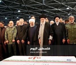 صلاة الجنازة على جثماني الشهيدين سليمانيوالمهندس (8).jpg