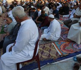 الجهاد الإسلامي يصلي العيد أمام منزل الشهيد الإعداد كامل الإعداد بغزة ‫(37945878)‬ ‫‬