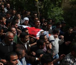 خاص فلسطين اليوم..تشييع شهيدي عنبتا شرقي طولكرم بمشاركة آلاف المواطنين