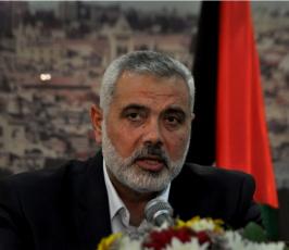 بالصور:مؤتمر صحفي لوفد منظمة التحرير ووفد حماس لحظة إعلان انتهاء الانقسام