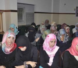 التجمع الإعلامي يكرم بعض الاعلاميين فى خانيونس