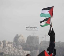 نشطاء فلسطينيون يعودون إلى باب الكرامة شمال غرب القدس المحتلة