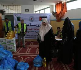 مشروع السلة الغذائية بتمويل من الشعب الجزائري الشقيق (11)