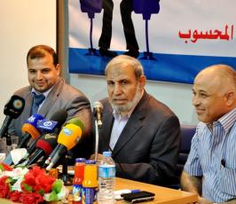 لقاء يجمع د. محمود الزهار بعدد من الصحفيين فى صحيفة فلسطين