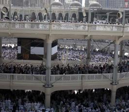 حجاج بعد سقوط الرافعة ‫(34865672)‬ ‫‬