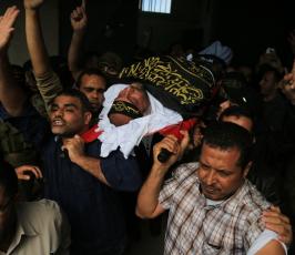  تشييع جثامين شهداء سرايا القدس وكتائب القسام في البريج ودير البلح والقرارة وخانيونس (10)