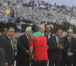 وصول المنتخب الفلسطيني لكرة القدم الى رام الله ولقاء الرئيس عباس