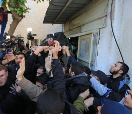 تشيع جثماني شهيديها اللذين اتقيا في القصف الإسرائيلي فجر اليوم الجمعة ‫(1)‬ ‫‬