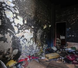 حريق منزل عائلة الهندي بغزة ‫(30597513)‬ ‫‬