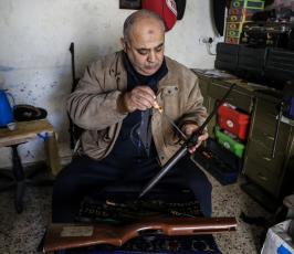  خبير صيانة بنادق الصيد بغزة ‫(38994441)‬ ‫‬