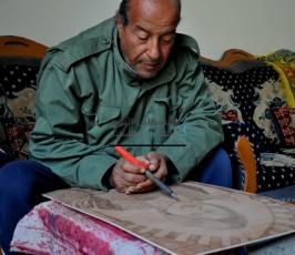 نحات من غزة
