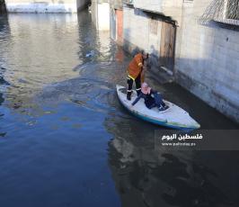 غزارة الأمطار تغرق شوارع كبيرة في بيت لاهيا (4).jpg
