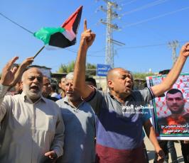 وقفة تضامنية مع الأسرى فى سجون الاحتلال ‫(38928905)‬ ‫‬.JPG