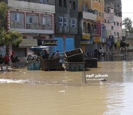 غزارة الأمطار تغرق شوارع كبيرة في بيت لاهيا (19).JPG