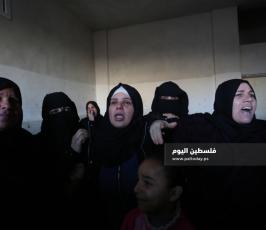 جنازة الشهيد الفتى علاء هاني حمادة العباسي 15 عاماً متأثر باصابته السابقة في مسيرات العودة جنوب قطاع غزة (4).jpg