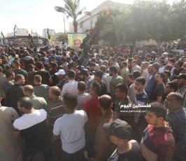 حشود جماهيرية بعزاء الدكتور رمضان (56).JPG