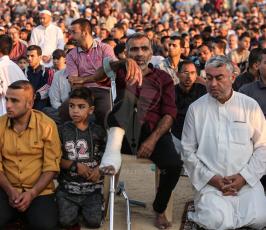 صلاة العيد في مخيم العودة شرق غزة ‫(41353739)‬ ‫‬.JPG