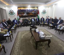 حنا ناصر والفصائل ‫(39453185)‬ ‫‬.jpg