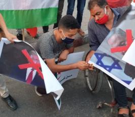 وقفة في خانيونس ضد التطبيع مع الاحتلال (7).jpg