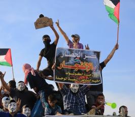  خطاب النخالة قرب الحدود شرق قطاع غزة  ‫(43123256)‬ ‫‬.JPG