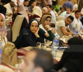 مهجة القدس تكرِّم أبناء الشهداء  ‫(38863370)‬ ‫‬.JPG