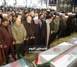 صلاة الجنازة على جثماني الشهيدين سليمانيوالمهندس (6).jpg
