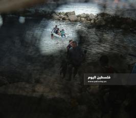 بحر غزة من حرارة الجو وانقطاع التيار الكهربائي (6).JPG