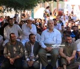 صلاة الجمعة امام الصليب ‫(35652110)‬ ‫‬.JPG
