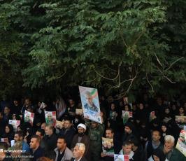 حشود غفيرة في الأهواز تشارك في تشييع جثماني الشهيدين سليماني والمهندس  (3).jpg