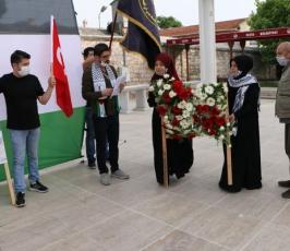 أداء صلاة الغائب على روح فقيد الأمة العربية والإسلامية الدكتور رمضان عبدالله شلح في مسجد الفاتح في اسطنبول (2).jpg