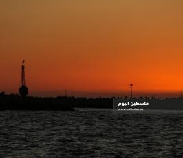 غروب الشمس على شاطى بحر مدينة غزة (7).jpg