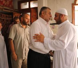 قيادة الجهاد الإسلامي بغزة تقدم التهنئة لعوائل الشهداء بعد أداء مناسك الحج ‫(35127818)‬ ‫‬.jpeg