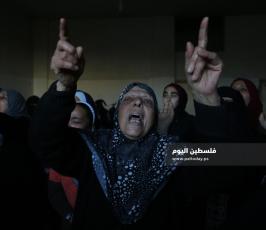 جنازة الشهيد الفتى علاء هاني حمادة العباسي 15 عاماً متأثر باصابته السابقة في مسيرات العودة جنوب قطاع غزة (5).jpg