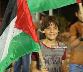 وقفة شعبية رفضاً للرشوة المالية ومخططات تصفية القضية الفلسطينية (3).JPG