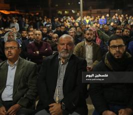 الوية الناصر صلاح الدين تكرم عائلة  قائد اركان المقاومة بهاء أبو العطا خلال حفل تابين شهداء صيحة الفجر (2).JPG
