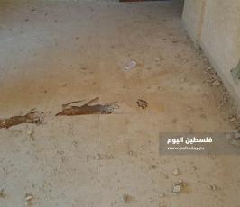 نجاة عائلة بأعجوبة من قصف الاحتلال منزلهم بخانيونس (5).jpg