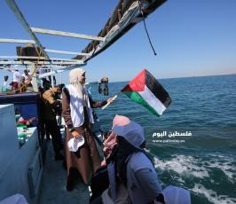  مؤتمرًا صحفيًا داخل البحر عن واقع الشباب في ظل الحصار ‫(39125508)‬ ‫‬.jpg