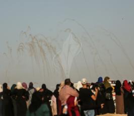 نساء يشاركن في مسيرة العودة  (38).JPG