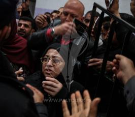 معبر رفح صالة أبو يوسف النجار العالقين ‫(1)‬ ‫‬.jpg