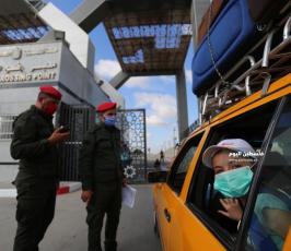 فتح معبر رفح استثنائياً  (7).jpeg