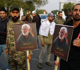 انطلاق موكب تشييع الشهيد قاسم سليماني وشهداء العدوان الأمريكي في بغداد (19).jpg