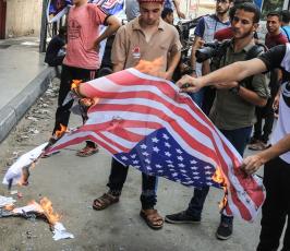  وقفة نصرة للقدس وتنديداً بالاعتداءات الإسرائيلية (31).JPG