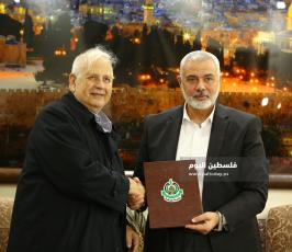 حماس ولجنة الانتخابات (5).JPG