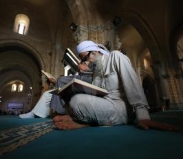 حلقات ذكر وتلاوة القرآن في المساجد  (7).JPG