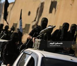 الجهاد الإسلامي وسرايا القدس تنظمان  زيارة لعوائل شهداء الشجاعية (28).JPG